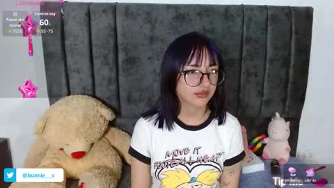 your little bunny  online show from 10/02/25, 10:33