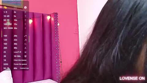 Snapshot of littlee_emilyy_ chatting on 02/12/25, 06:08 Emily  online show from 02/12/25, 06:08