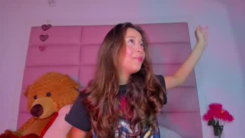 littlee_emma_ online show from 01/03/25, 03:05