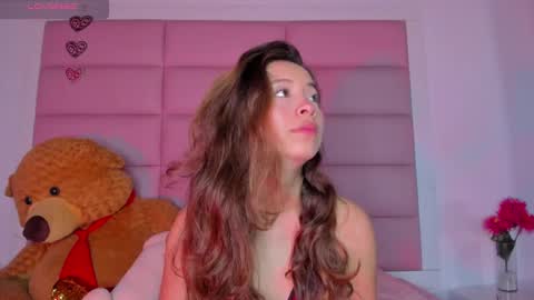 littlee_emma_ online show from 01/10/25, 03:18