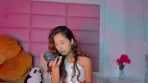 littlee_emma_ online show from 01/13/25, 03:12