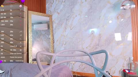 Snapshot of littleebonymommy chatting on 02/03/25, 11:05 Tania online show from 02/03/25, 11:05