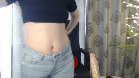 Snapshot of littleflowers chatting on 01/30/25, 12:27 Your little flower online show from 01/30/25, 12:27