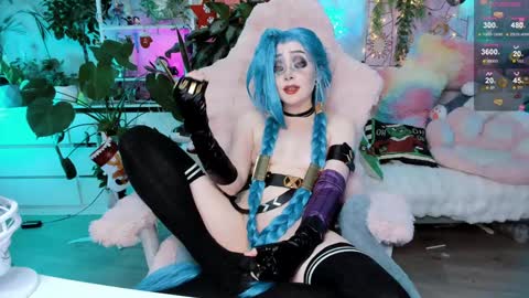 Riza Riri Puff  online show from 01/07/25, 09:14