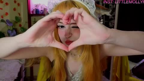 Snapshot of littlefoxyhole chatting on 04/12/26, 04:39 Molly online show from 04/12/26, 04:39