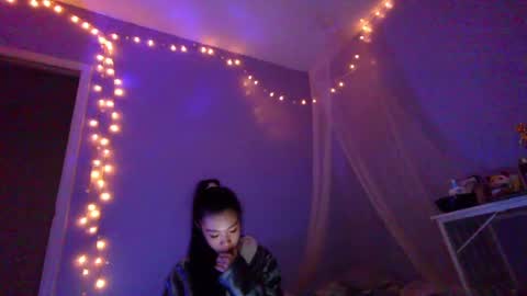 Snapshot of littlefreak_210 chatting on 12/17/24, 12:34 The Freaky Angel online show from 12/17/24, 12:34