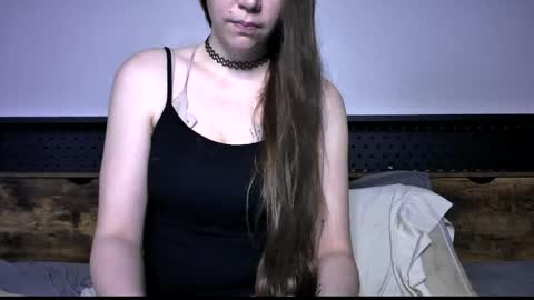 Snapshot of littlejessielov chatting on 04/25/26, 02:25 Jessie online show from 04/25/26, 02:25