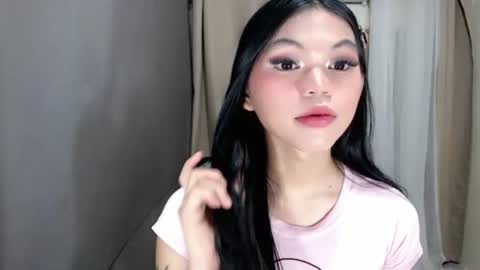 littlelace_ online show from 06/12/26, 12:09
