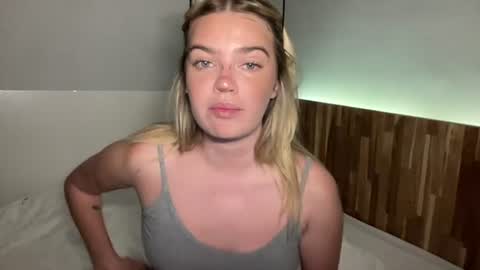 Snapshot of littlemaryjane19 chatting on 06/16/26, 03:20 Marciabrady online show from 06/16/26, 03:20