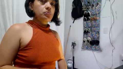 Snapshot of littlemelii chatting on 09/11/25, 12:00 Melia online show from 09/11/25, 12:00