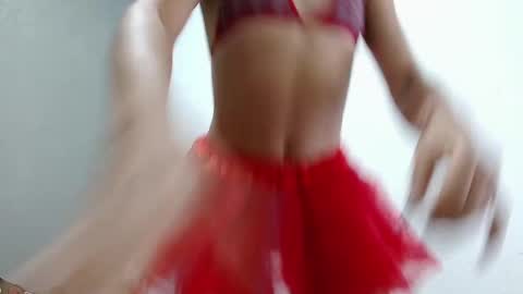 Snapshot of littlemia_777 chatting on 02/22/25, 05:02 Mia online show from 02/22/25, 05:02