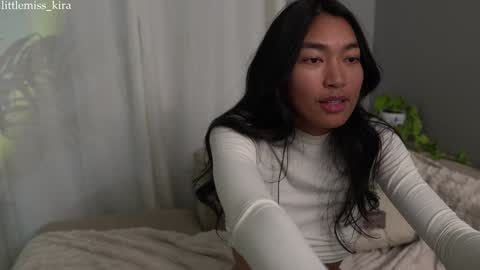 Snapshot of littlemiss_kira chatting on 12/08/24, 04:25 Kira online show from 12/08/24, 04:25