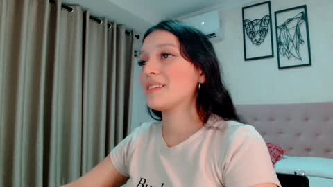 Sarahs Room online show from 01/09/25, 03:04