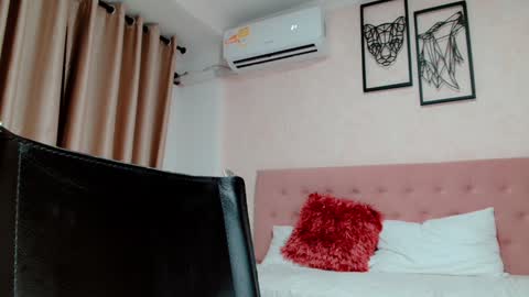 Sarahs Room online show from 01/19/25, 08:07