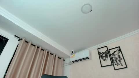 Sarahs Room online show from 10/14/25, 09:48