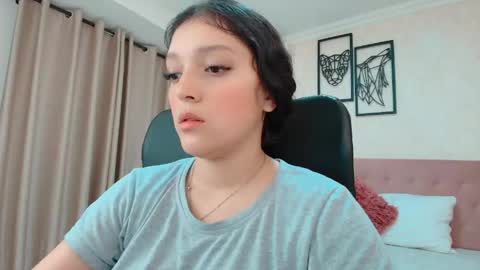 Sarahs Room online show from 05/22/26, 01:57