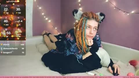 Snapshot of littlepinkcat chatting on 12/22/24, 01:33 Felix online show from 12/22/24, 01:33