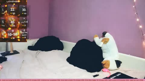 Snapshot of littlepinkcat chatting on 01/04/25, 05:27 Felix online show from 01/04/25, 05:27