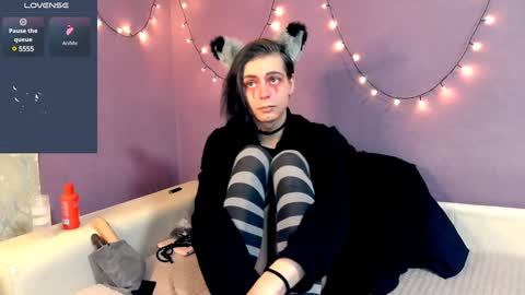 Snapshot of littlepinkcat chatting on 02/01/25, 07:13 Felix online show from 02/01/25, 07:13