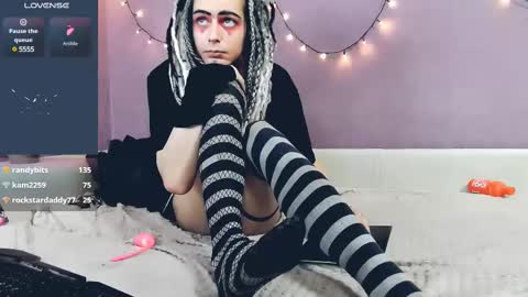 Snapshot of littlepinkcat chatting on 02/13/25, 05:37 Felix online show from 02/13/25, 05:37