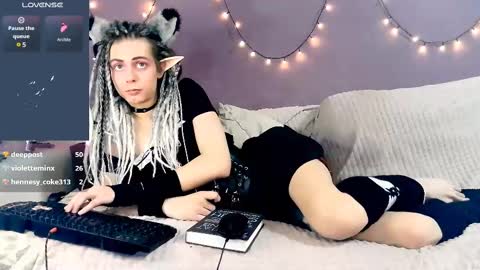 Snapshot of littlepinkcat chatting on 02/22/25, 08:09 Felix online show from 02/22/25, 08:09