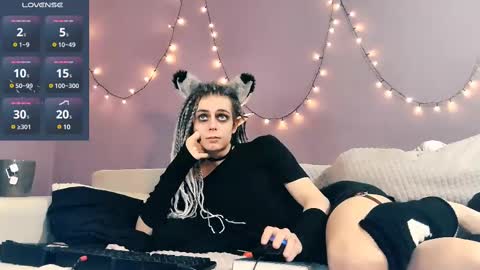 Snapshot of littlepinkcat chatting on 02/23/25, 07:07 Felix online show from 02/23/25, 07:07