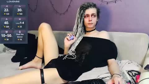 Snapshot of littlepinkcat chatting on 03/12/25, 04:56 Felix online show from 03/12/25, 04:56