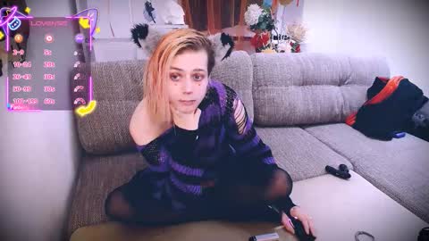 Snapshot of littlepinkcat chatting on 12/01/25, 12:04 Felix online show from 12/01/25, 12:04