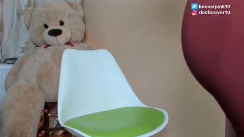 Snapshot of littlepinky77 chatting on 03/08/25, 10:22 Pinky online show from 03/08/25, 10:22