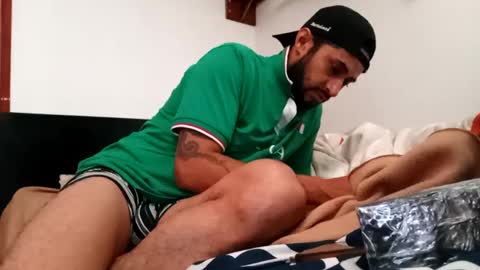 Snapshot of littlepornstars chatting on 09/08/25, 03:11 Kruger and girls online show from 09/08/25, 03:11