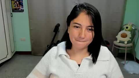 Mia  Wednesday to Sunday 730 am to 1030 am Colombian Hour D online show from 10/24/25, 05:37