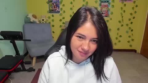 Mia  Wednesday to Sunday 730 am to 1030 am Colombian Hour D online show from 11/16/25, 10:59