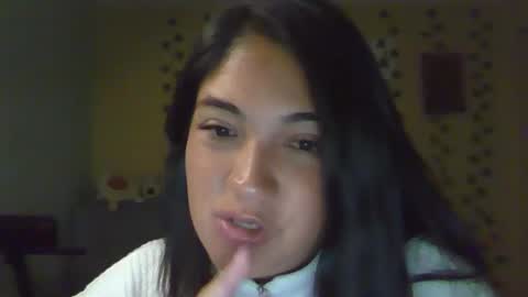 Mia  Wednesday to Sunday 730 am to 1030 am Colombian Hour D online show from 12/14/25, 05:13