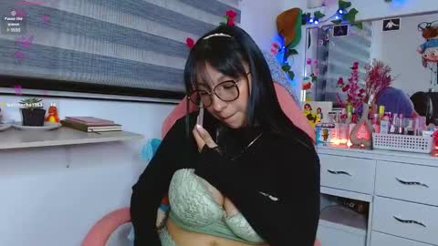 Snapshot of littlerouse_ chatting on 01/10/25, 02:14 Ruby Rouse online show from 01/10/25, 02:14