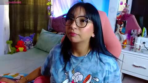 Snapshot of littlerouse_ chatting on 02/28/25, 10:06 Ruby Rouse online show from 02/28/25, 10:06