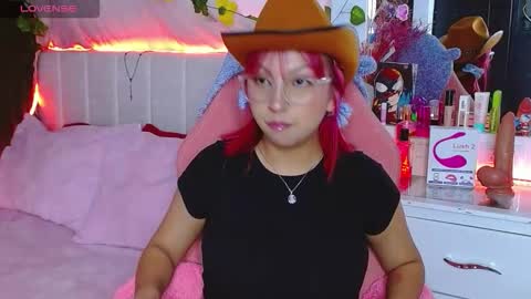 Snapshot of littlerouse_ chatting on 10/10/25, 03:38 Ruby Rouse online show from 10/10/25, 03:38