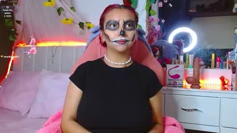 Snapshot of littlerouse_ chatting on 10/13/25, 06:35 Ruby Rouse online show from 10/13/25, 06:35