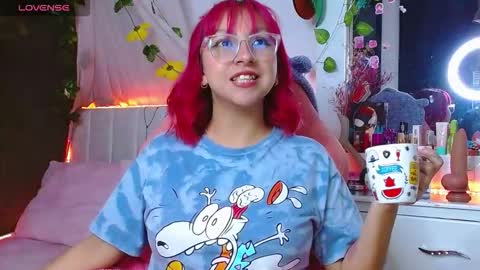 Snapshot of littlerouse_ chatting on 10/22/25, 02:56 Ruby Rouse online show from 10/22/25, 02:56