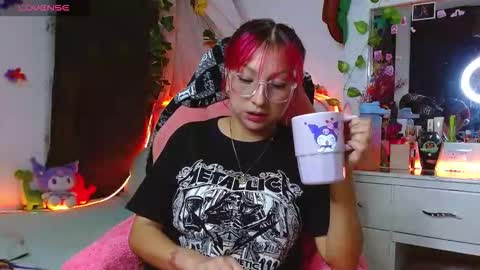 Snapshot of littlerouse_ chatting on 12/03/25, 11:14 Ruby Rouse online show from 12/03/25, 11:14