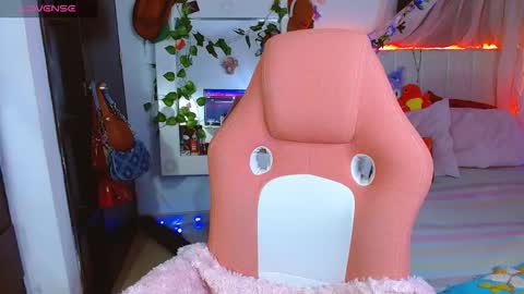 Snapshot of littlerouse_ chatting on 03/31/26, 08:15 Ruby Rouse online show from 03/31/26, 08:15