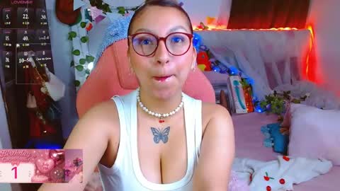 Snapshot of littlerouse_ chatting on 07/10/26, 07:34 Ruby Rouse online show from 07/10/26, 07:34