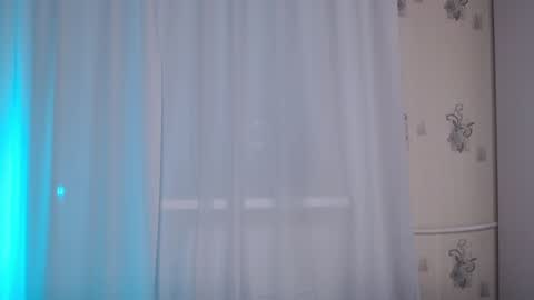 Snapshot of littlesadcabbage chatting on 01/10/25, 04:30 Sonnenschein online show from 01/10/25, 04:30