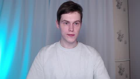 Snapshot of littlesadcabbage chatting on 01/16/25, 12:55 Sonnenschein online show from 01/16/25, 12:55