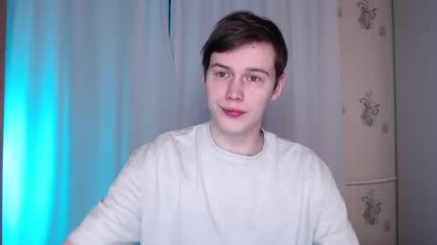 Snapshot of littlesadcabbage chatting on 02/13/25, 06:48 Sonnenschein online show from 02/13/25, 06:48