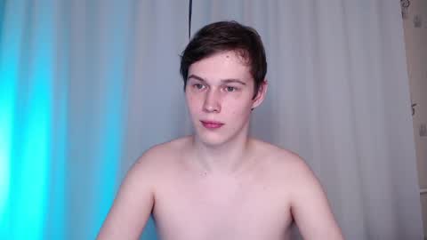 Snapshot of littlesadcabbage chatting on 02/26/25, 02:59 Sonnenschein online show from 02/26/25, 02:59