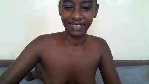 littlesandie online show from 01/10/25, 05:15