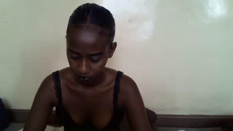 littlesandie online show from 02/04/25, 07:51