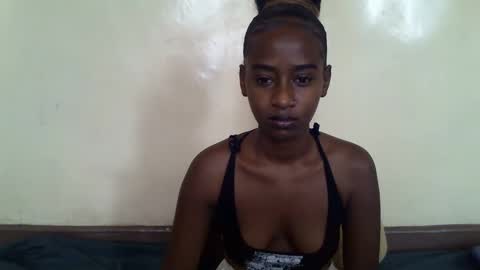 littlesandie online show from 02/24/25, 05:43