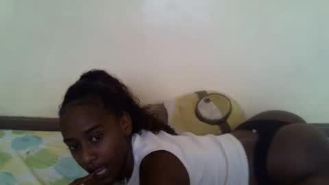 littlesandie online show from 12/04/25, 06:12