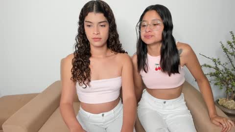 Snapshot of littlesexualworld chatting on 01/08/26, 12:46 - Eileen - Izzy - Stiven online show from 01/08/26, 12:46